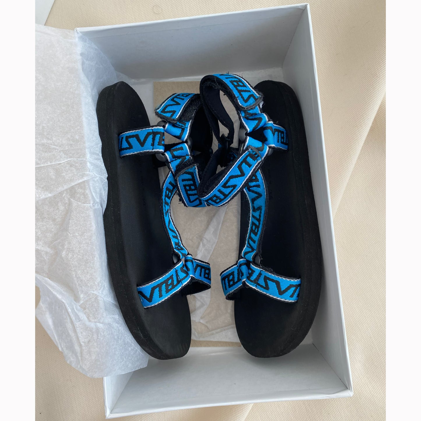 ** KIDS ** Stella McCartney Kids Blue Logo Sandals, size 34