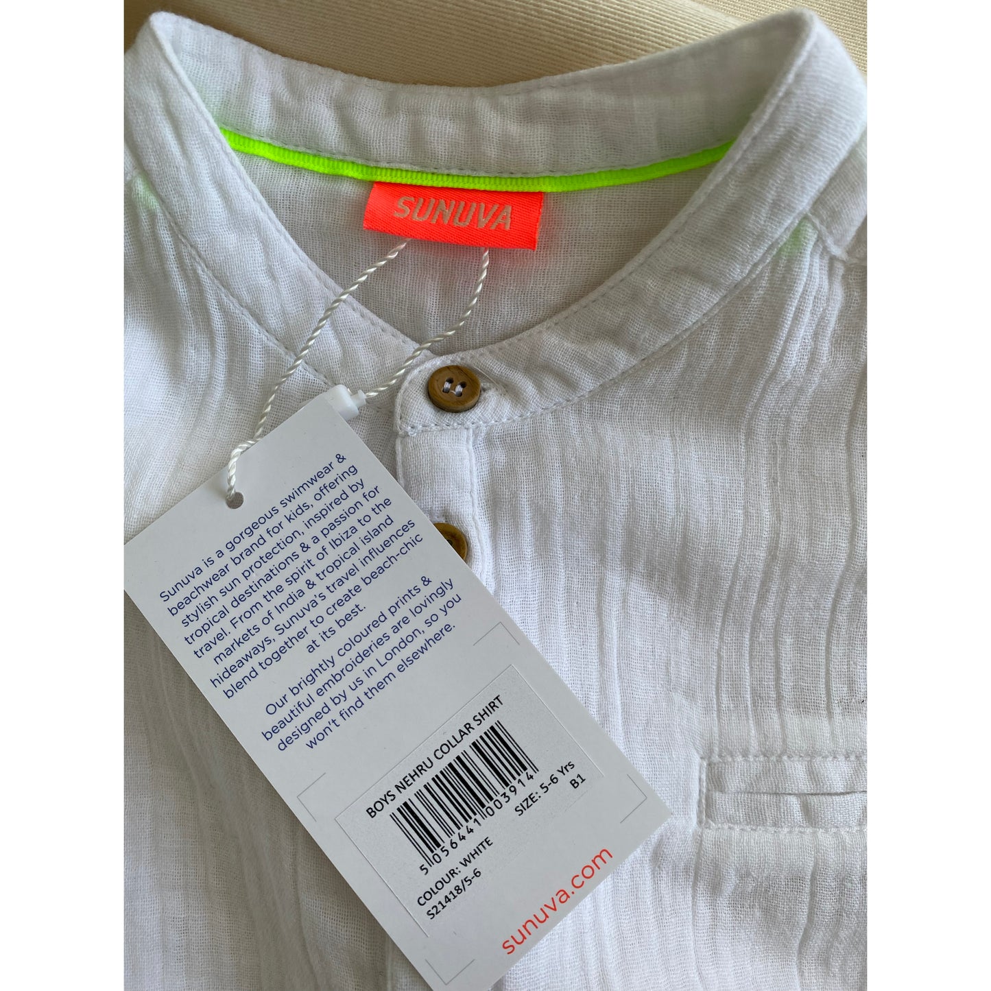 ** KIDS ** Sunuva White Shirt, size 5/6 years