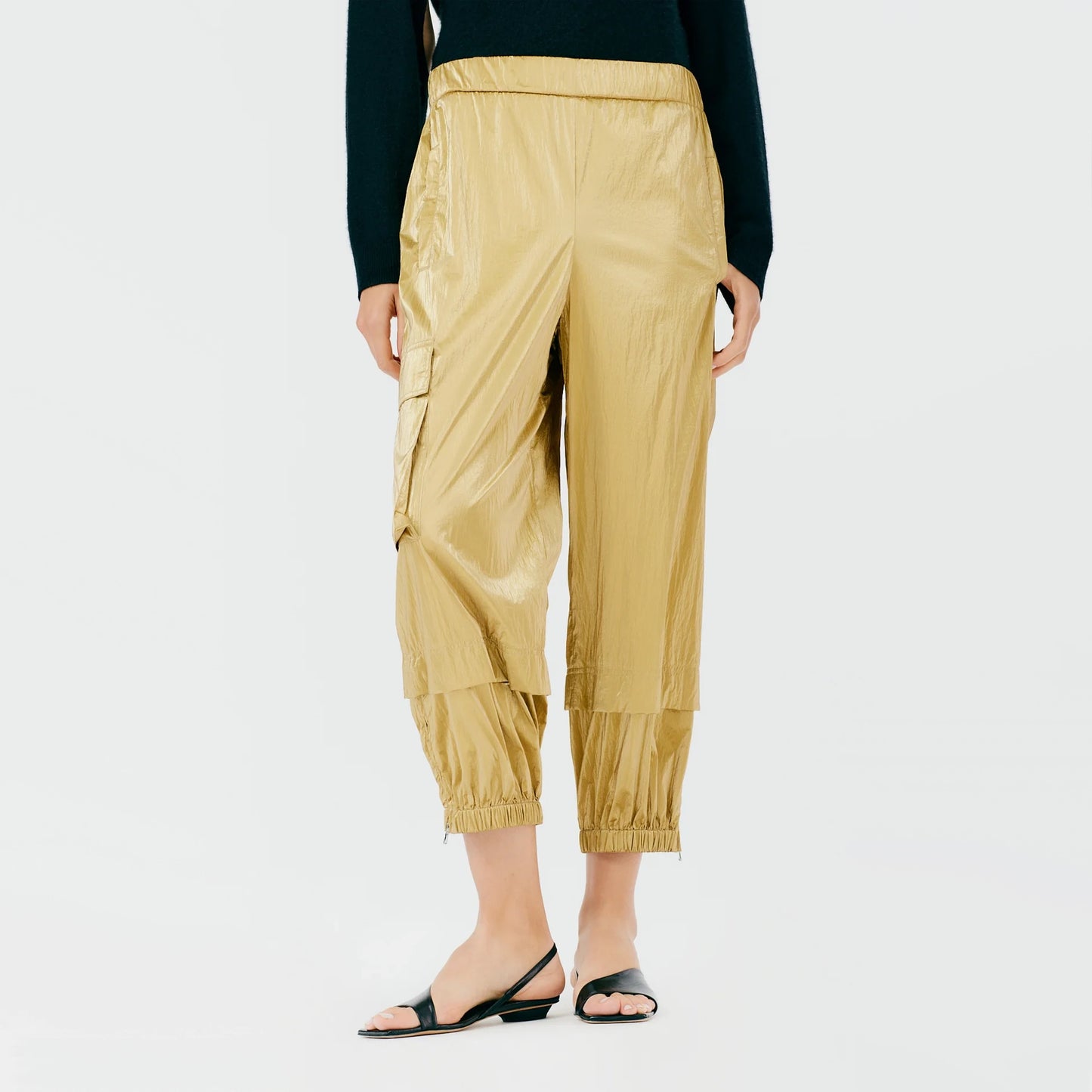 Tibi Gold Metallic Nylon Pull On Wilt Jogger, size Small