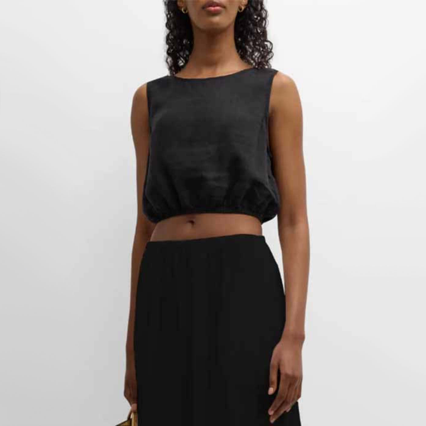 Xirena "Tallie" Cropped Linen Top in Black, size Small