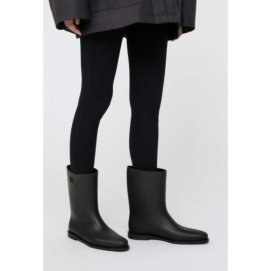 Toteme Rubber Rain Boots in Black, size 38