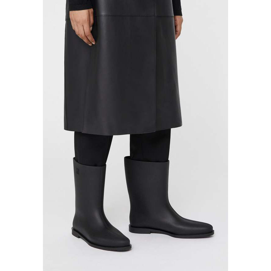 Toteme Rubber Rain Boots in Black, size 38