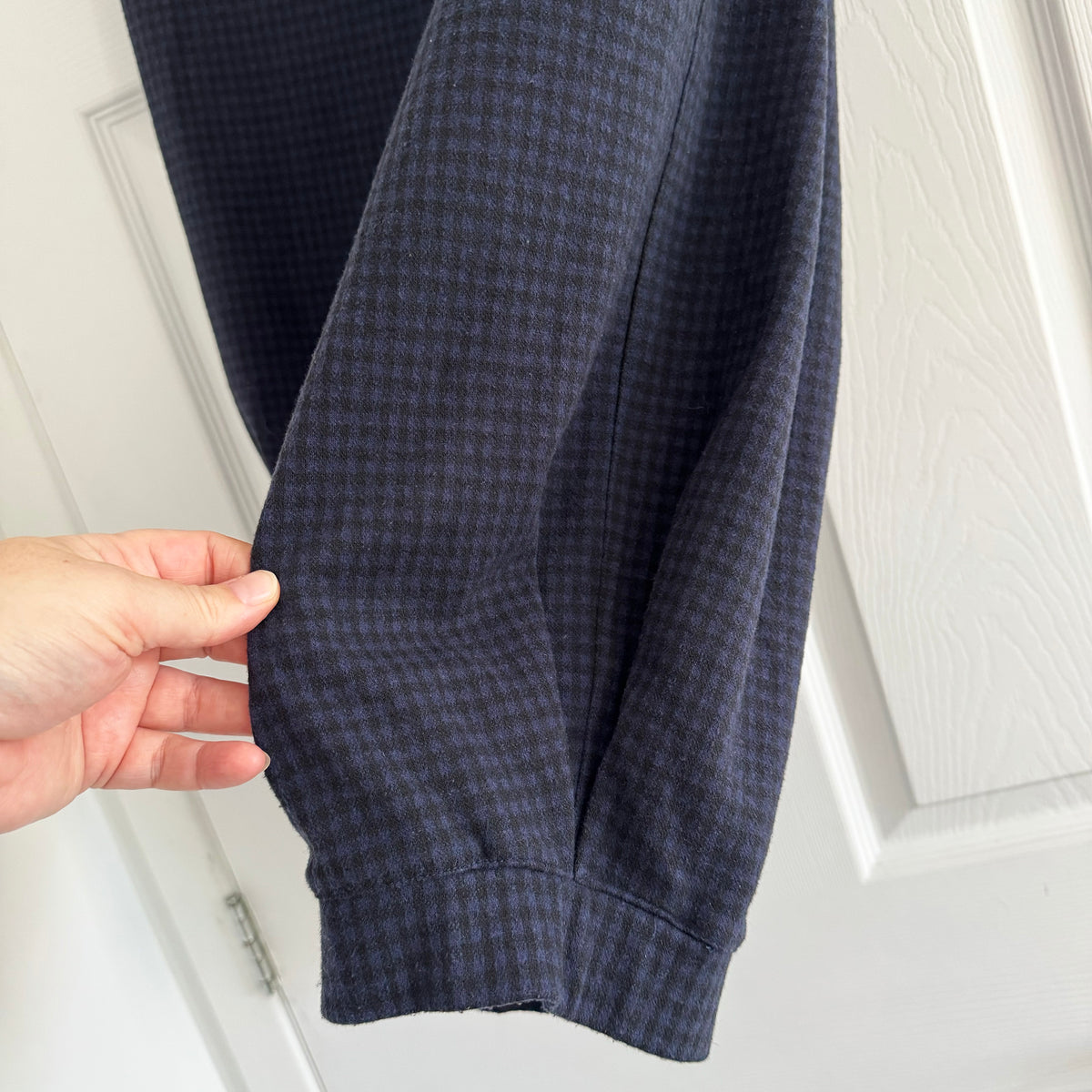 Tibi Camille Check Kat Sculpted Pull On Pant in Navy, size Large
