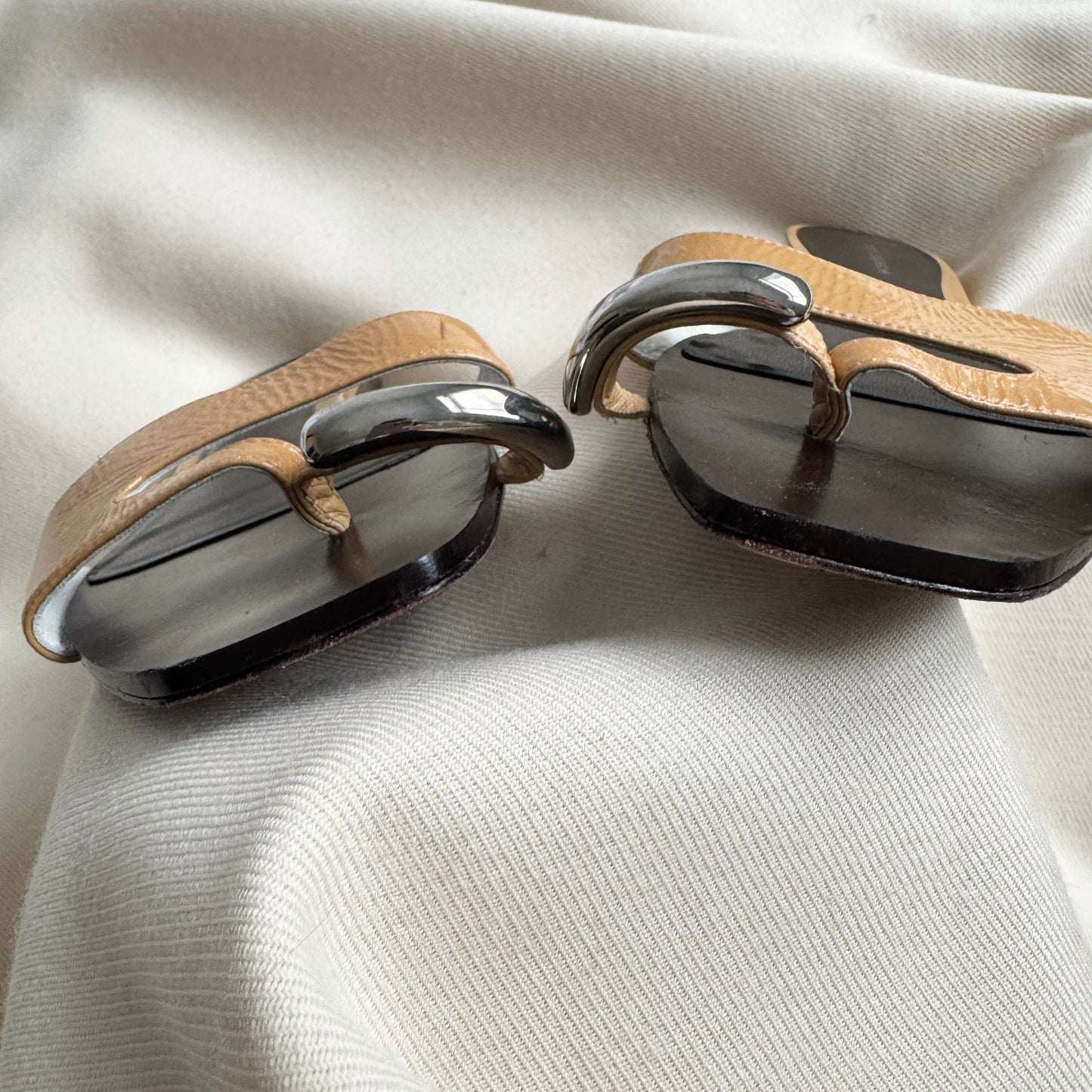 Tory Burch "Pierced" Slides in "Cantucci/Silver", size 7