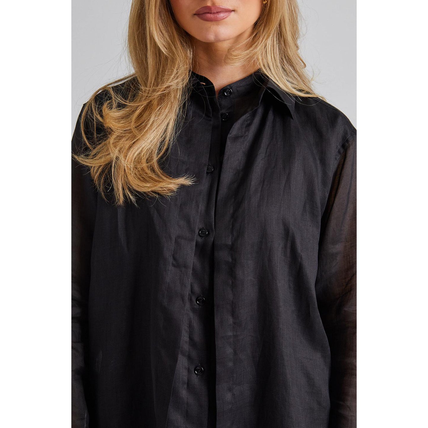 Toteme Double Layered Ramie Shirt in Black, size 38 (Medium)