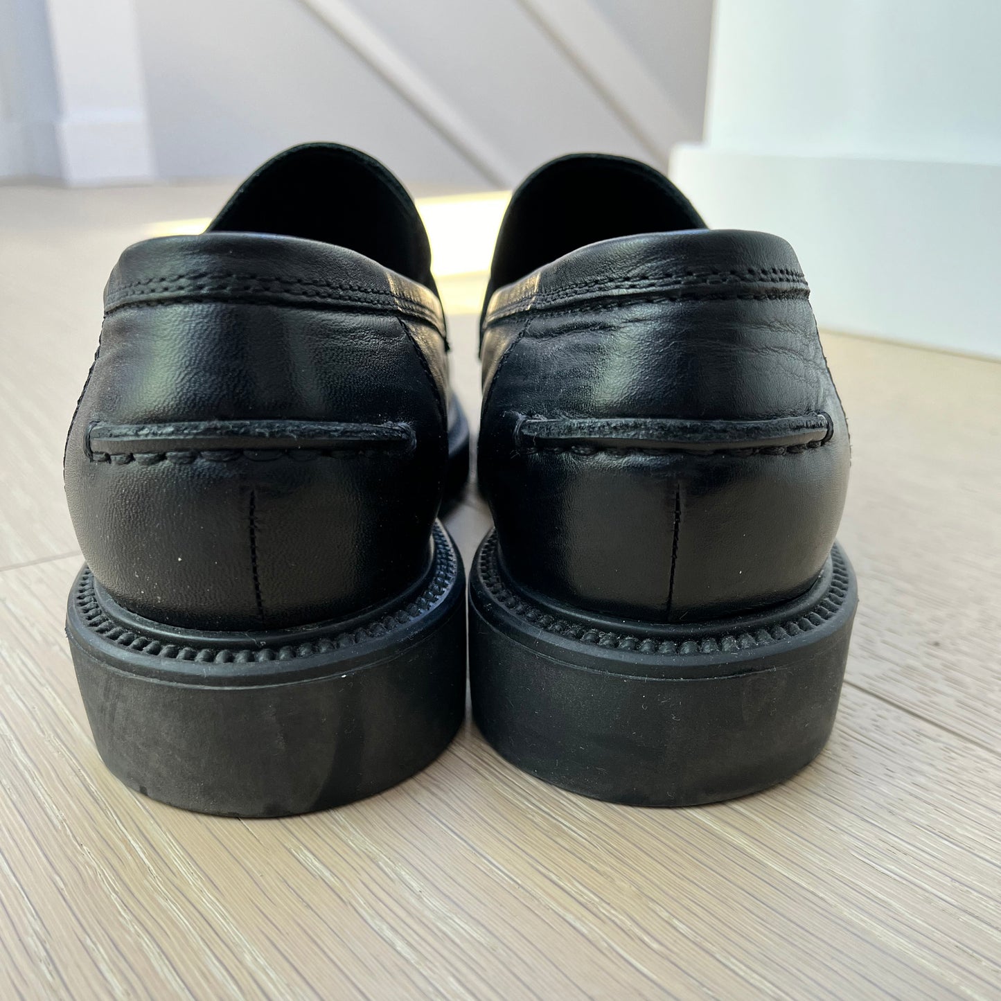 Vagabond "Alex" Loafers in Black, size 39