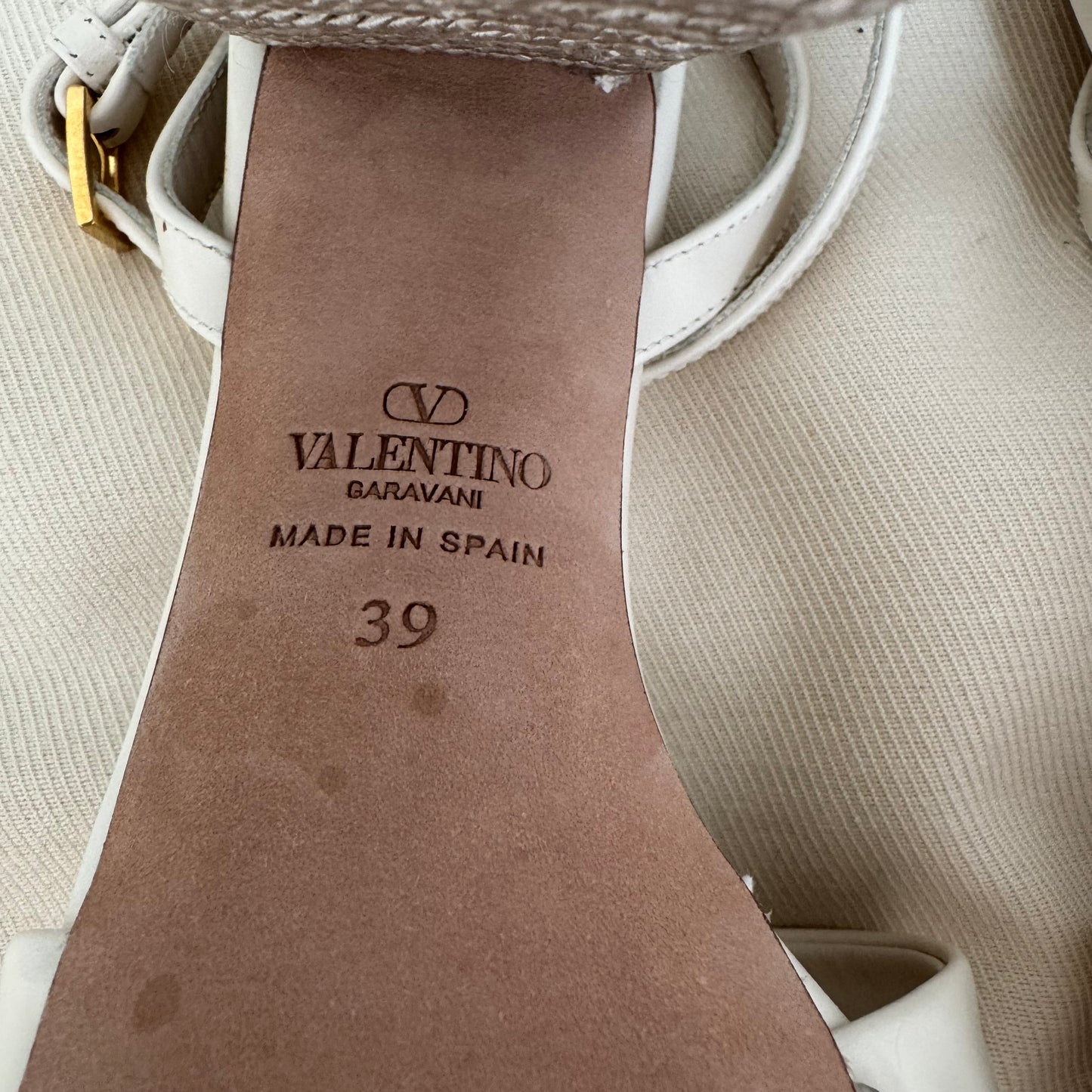 Valentino V-Logo Platform Sandals in Light Ivory/Antique Brass, size 39
