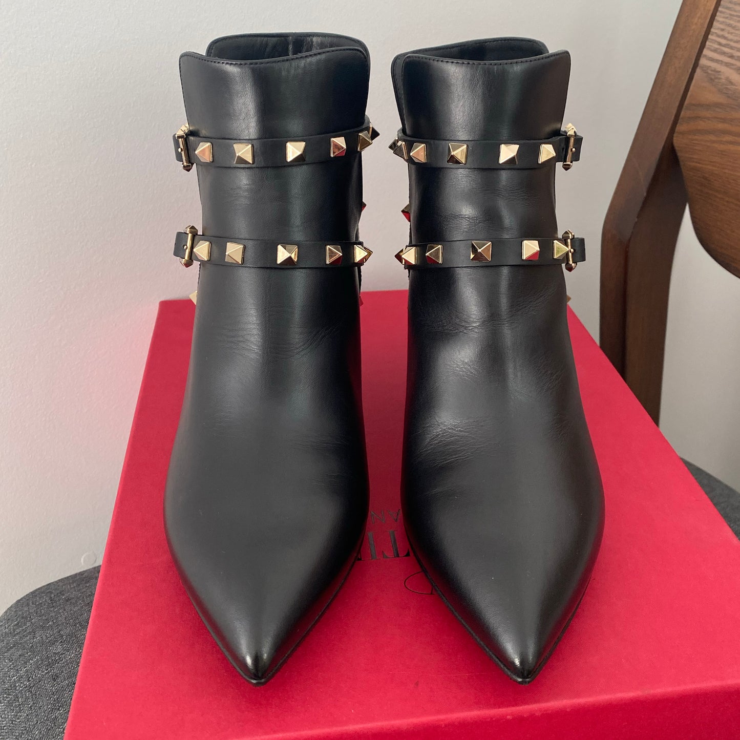 Valentino Rockstud Booties in Black, size 39 (fits 8/8.5)