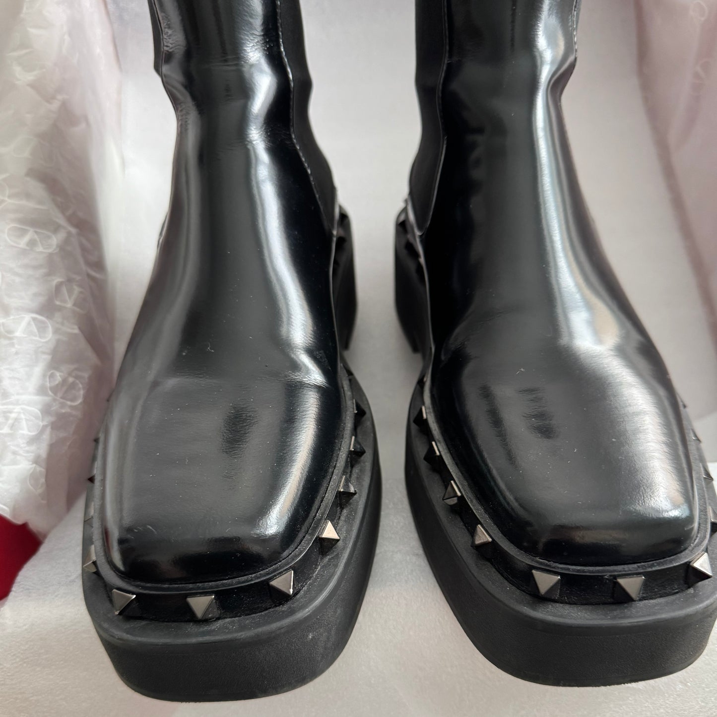 Valentino M-Way Rockstud Beatle Boots in Black, size 37.5