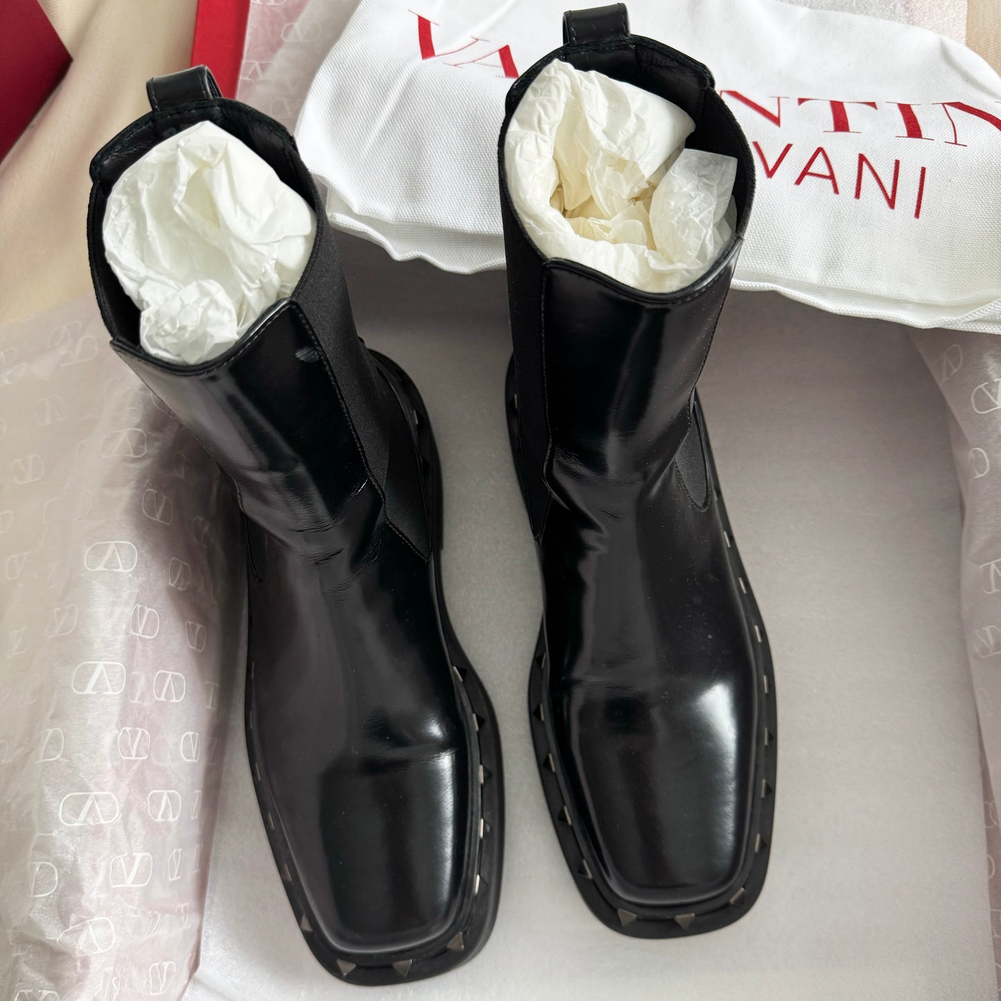 Valentino M-Way Rockstud Beatle Boots in Black, size 37.5