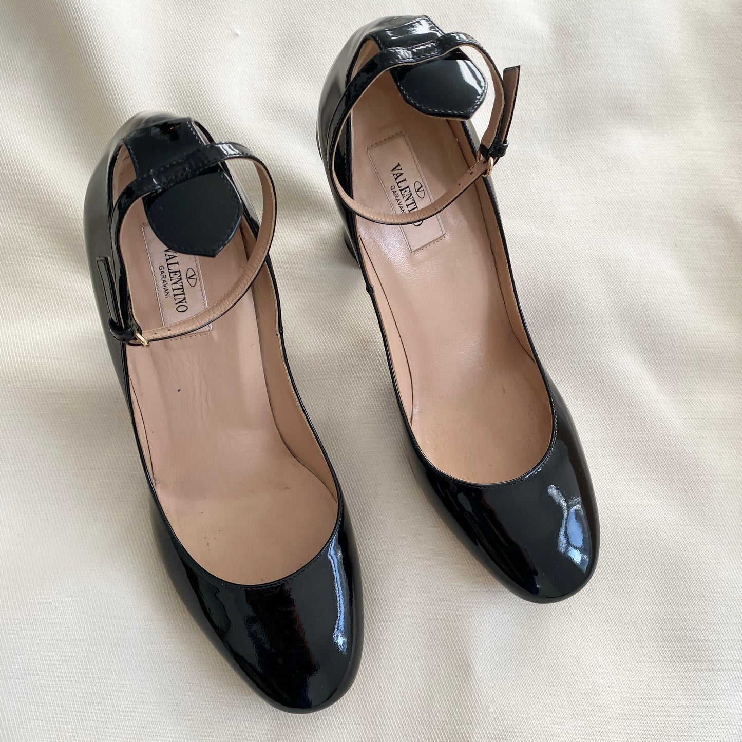 Mary Janes Valentino "Tango" en cuir verni noir, taille 41 (convient à un 10/10,5)