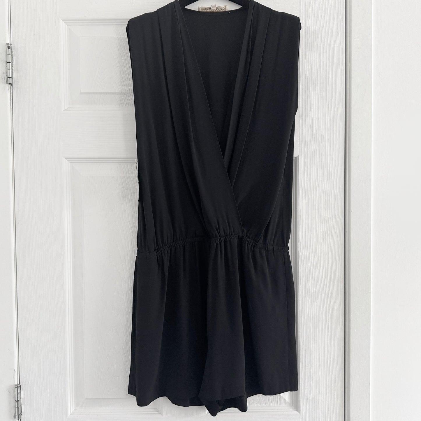 Vanessa Bruno V-Neck Crepe Romper in Black, size 40 (fits size 6/8)