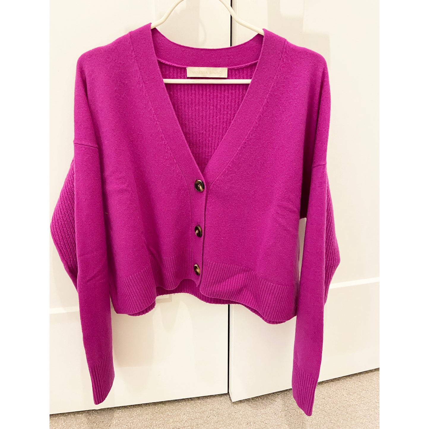 Vanessa Bruno Cropped Merino Cardigan in Violet, size Small