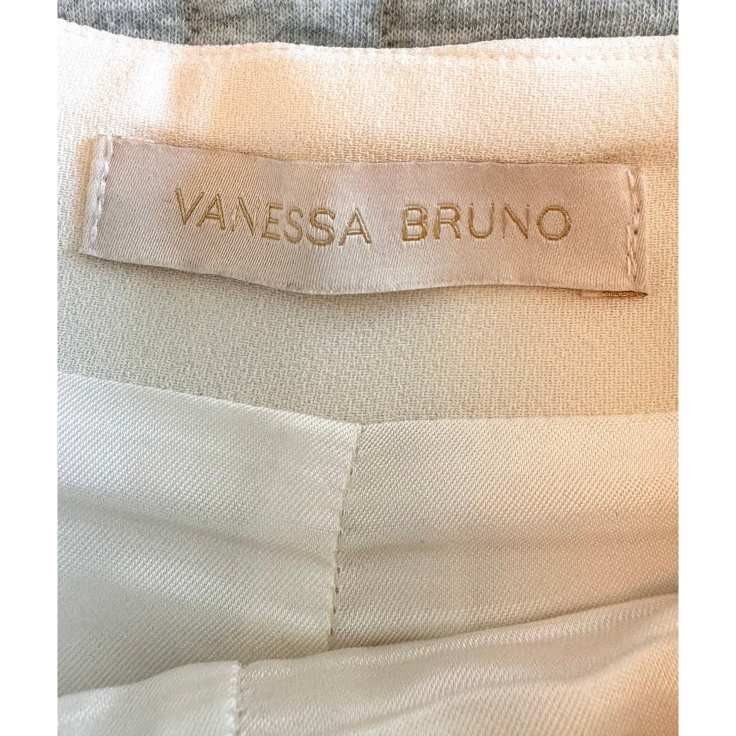 Vanessa Bruno Ivory Crepe Shorts, size 36 (like a 25 in denim)