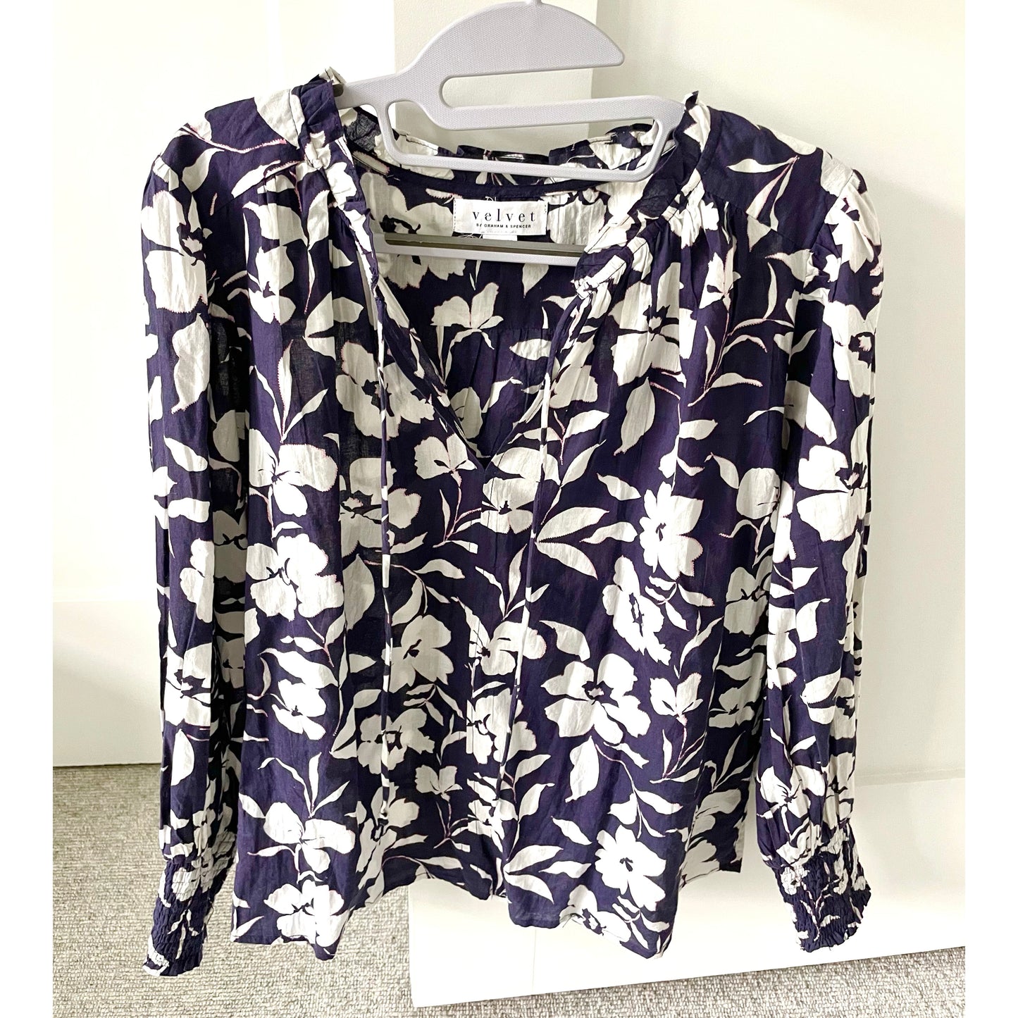 Velvet by Graham &amp; Spencer « Anissa » Blouse florale, taille petite