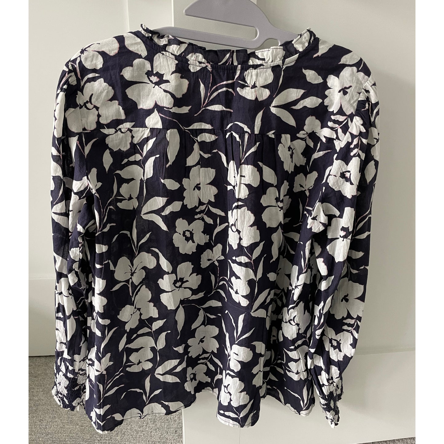 Velvet by Graham &amp; Spencer « Anissa » Blouse florale, taille petite