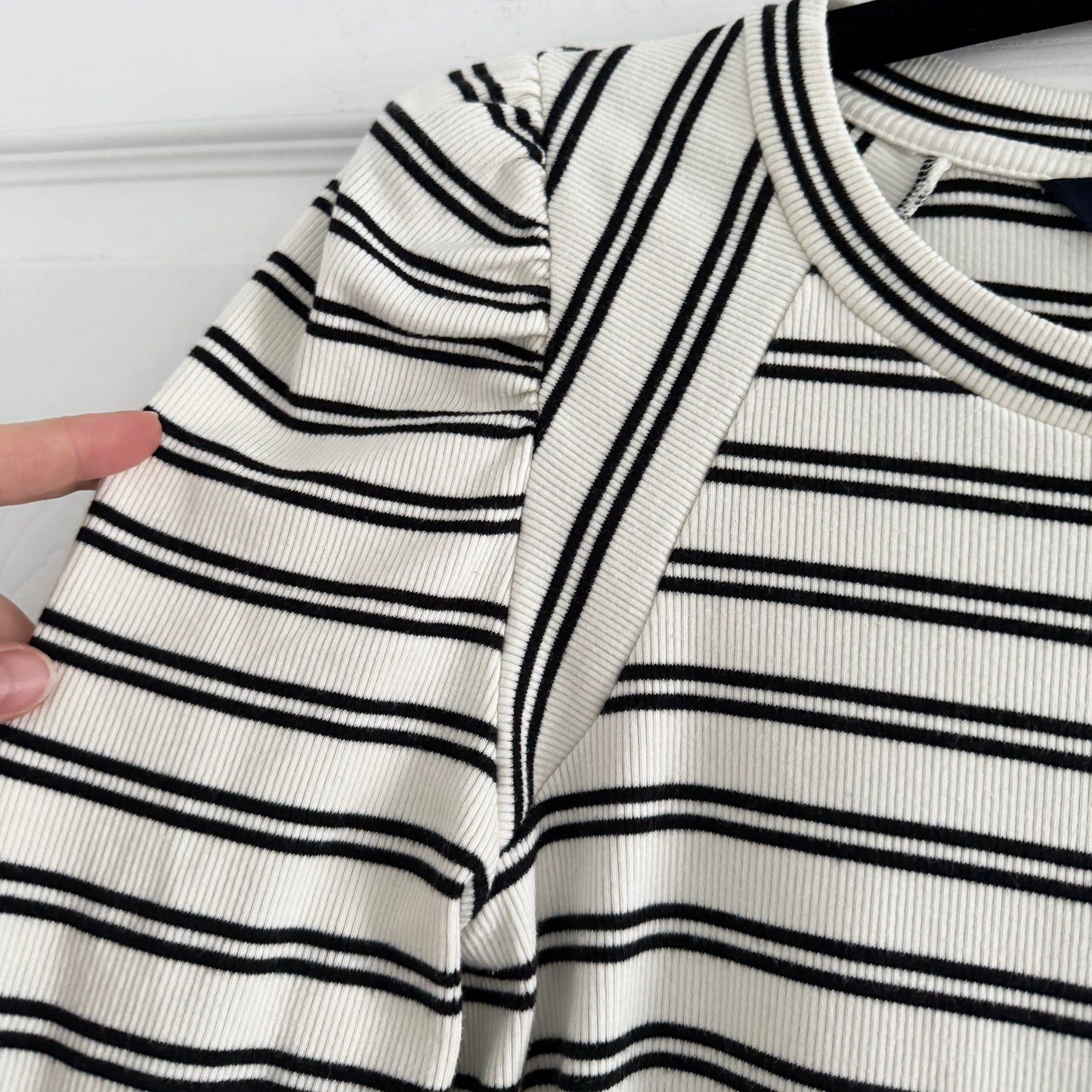 Veronica Beard "Delarno" Striped Tee, size Small