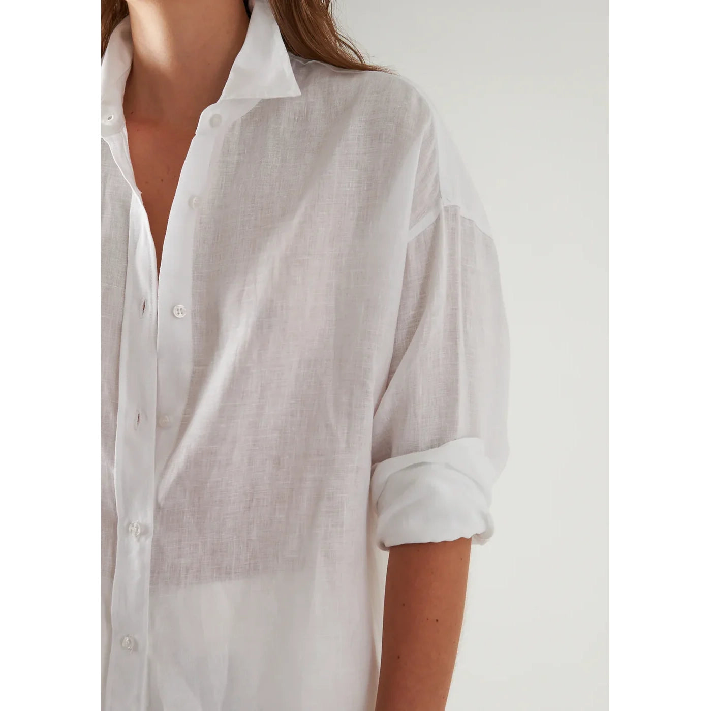 Patrick Assaraf "Boyfriend" Linen Shirt in White, size Medium