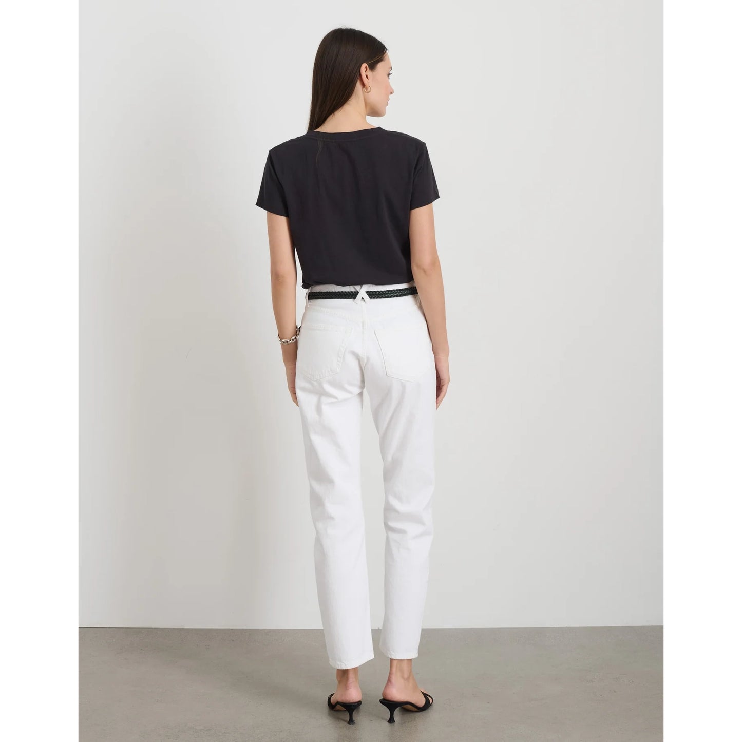 Alex Mill "Jane" Mid Rise Straight Jean in "Shiro" White Wash, size 28 (fits 27/28)