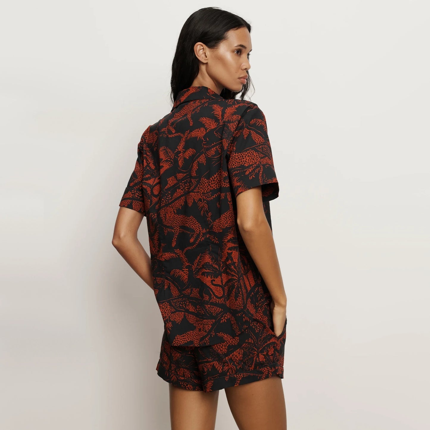 Desmond & Dempsey x Veronica Beard Short-Sleeve Cotton Pajama Set in Black/Red, size Medium