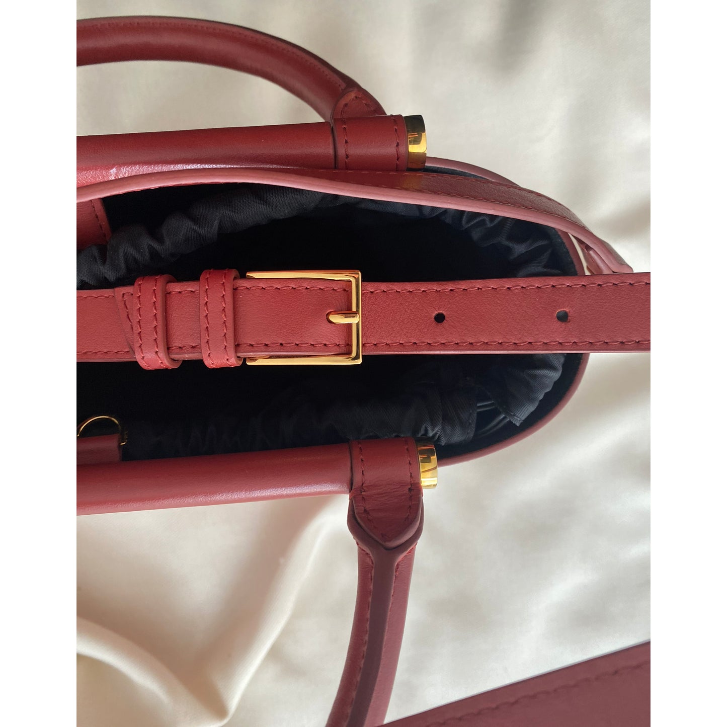 Want Les Essentiels "Munro" Bag in Red