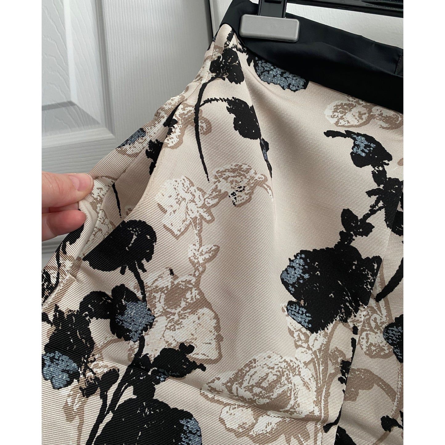 Max Mara Weekend Floral Print Jacquard Skirt, no size (fits size 2)