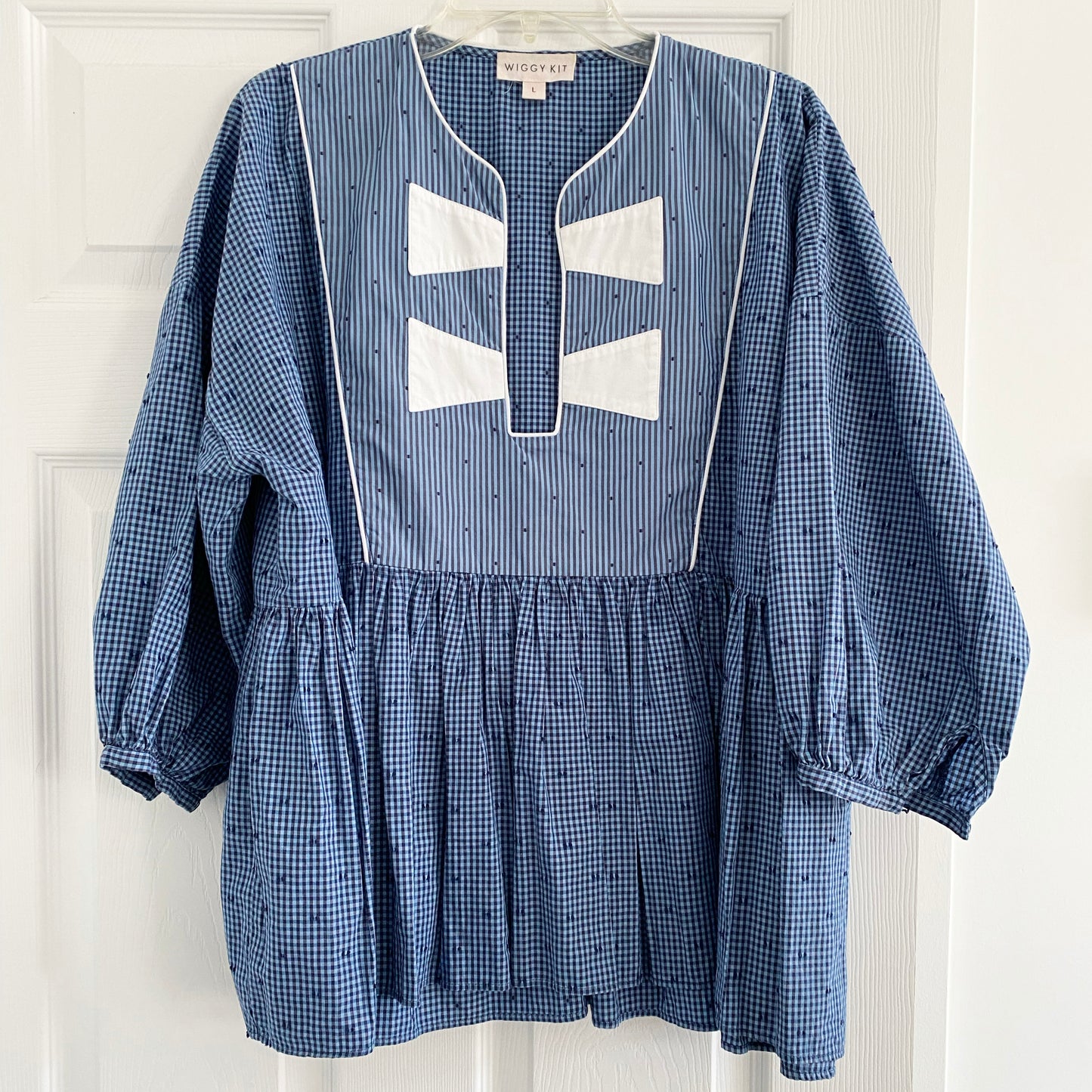 Wiggy Kit "Bow Tie" Blouse in Blue, size Large (fits XL)