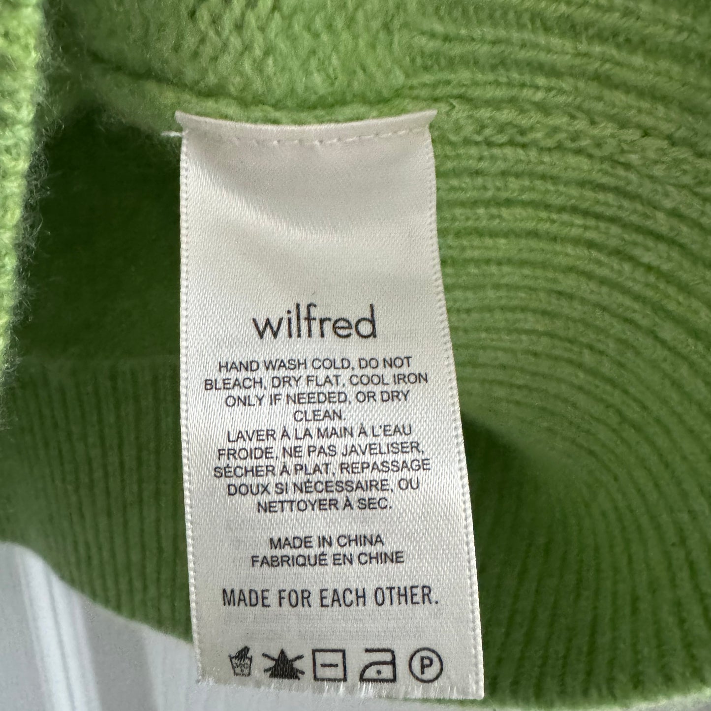 Wilfred Cashmere Turtleneck in Lime Green, size XS
