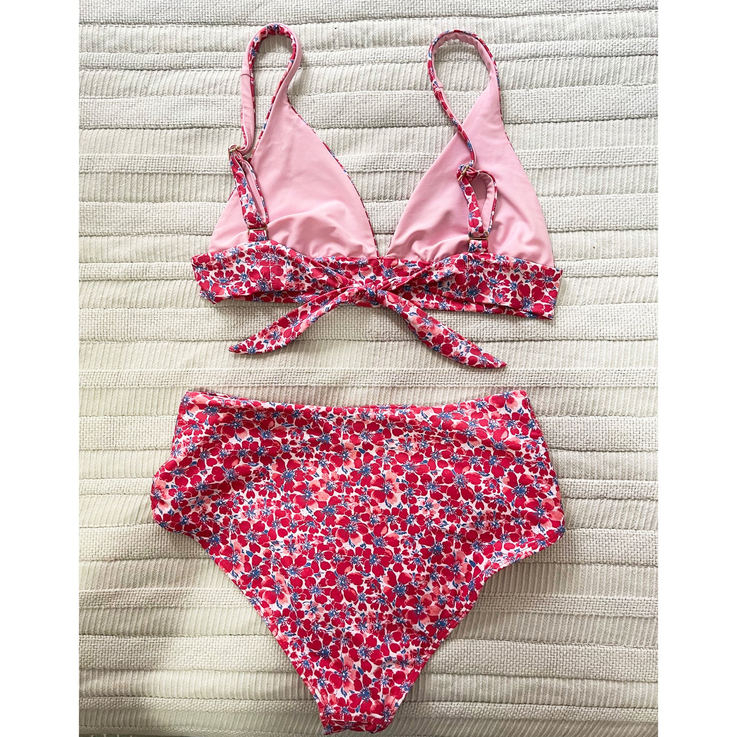 Bikini fleuri rose Xirena, taille Medium