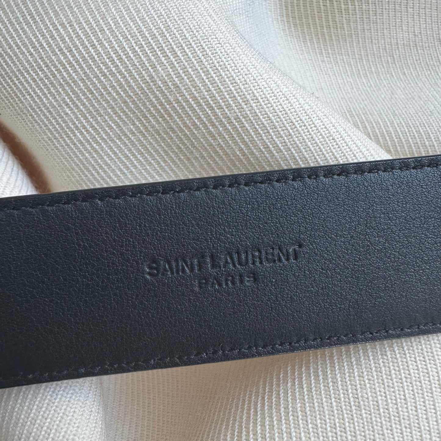 Saint Laurent "Cassandre 30" Leather belt in Black, size 85cm