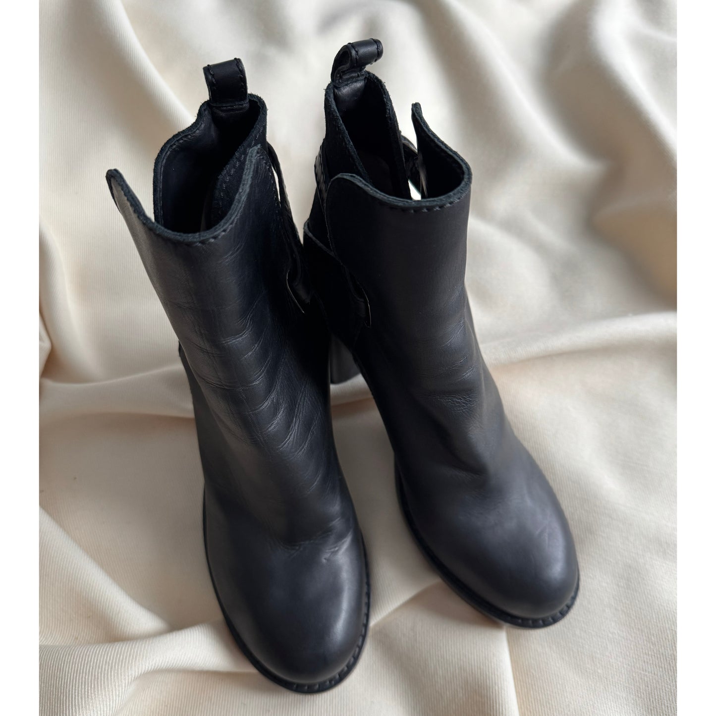 ACNE STUDIOS "Cypress" Ankle Boot in Black, size 40