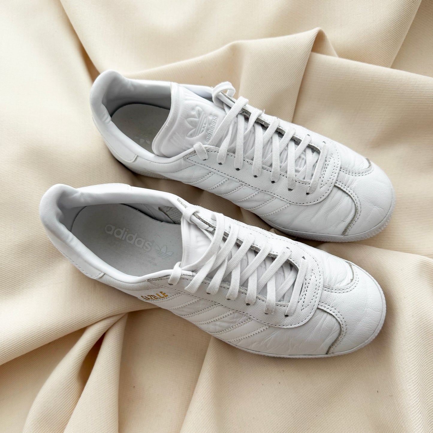 Adidas Gazelle Sneaker in White, size 7 mens/8.5 womens