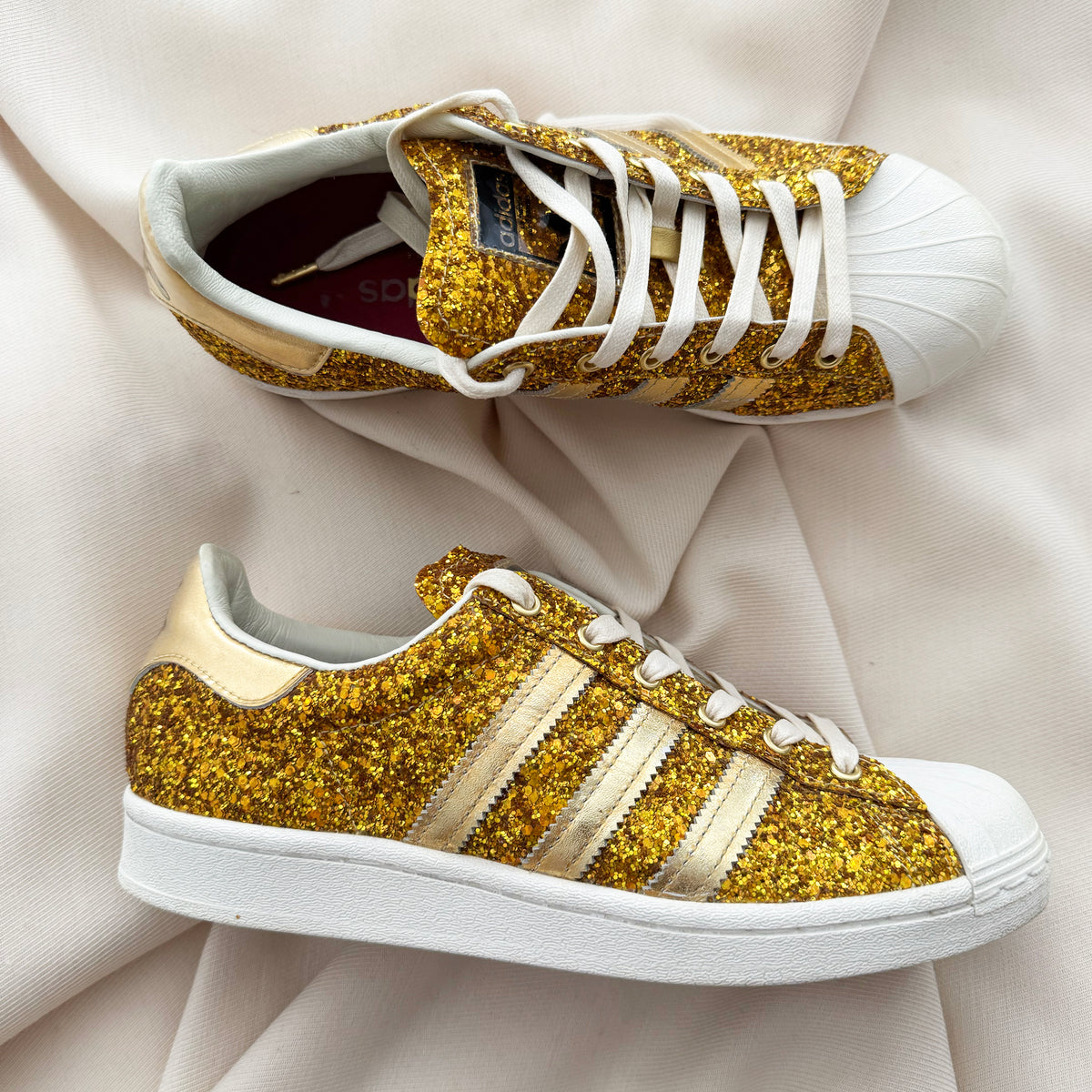 Adidas Superstar "Sparkling Pro Sample" in Gold, size 7.5
