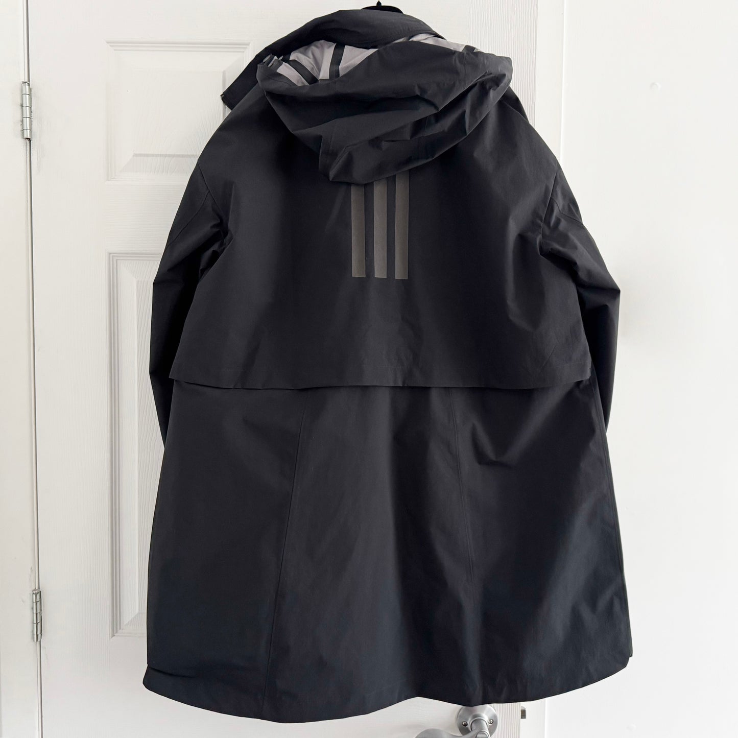 Adidas MyShelter "Rain.Rdy" Rain Jacket in Black, size Medium