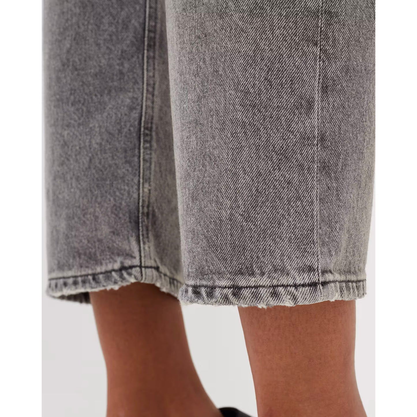 AGOLDE 90's Crop Jean in "Trip", size 29