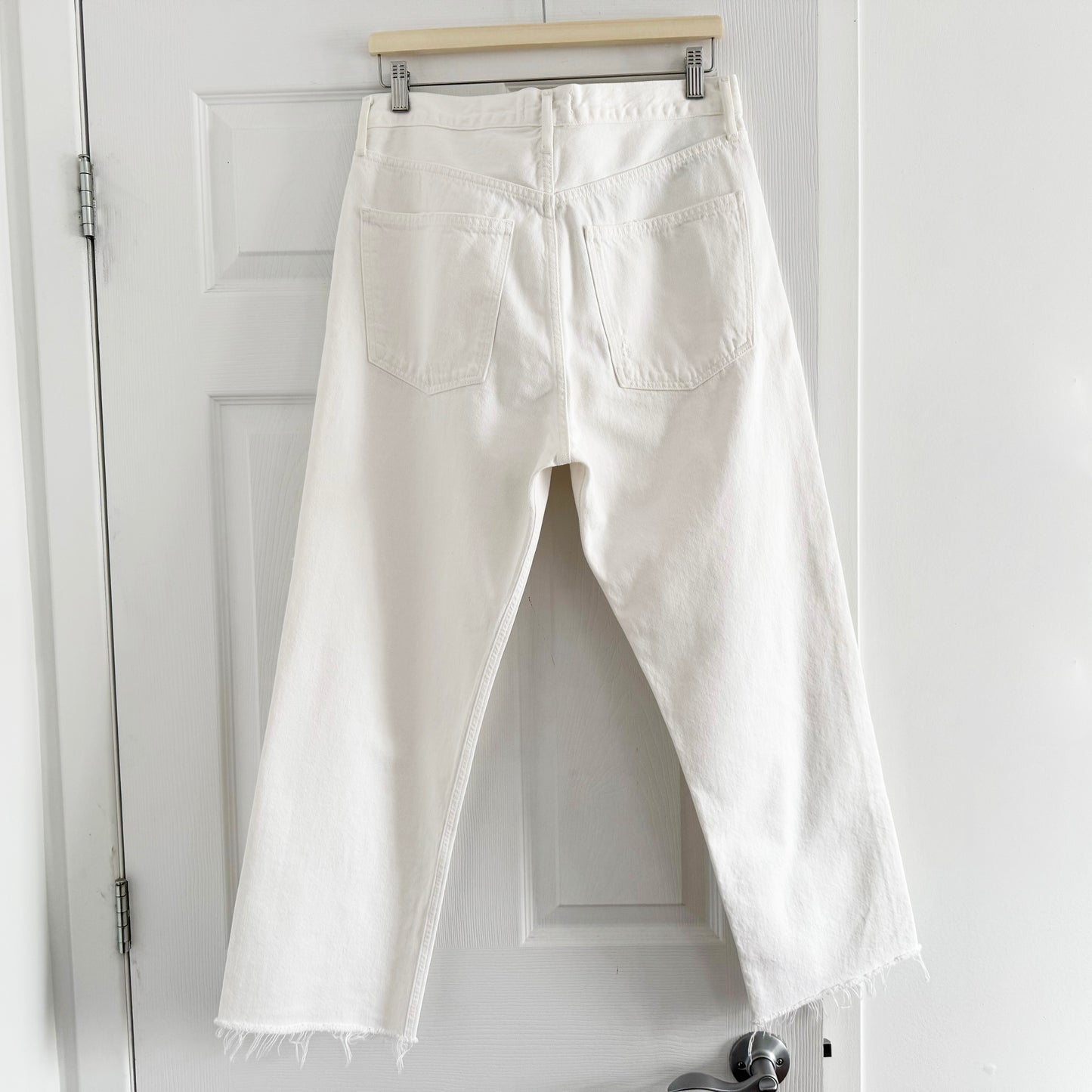 AGOLDE "90s Crop" Jean in "Element" White, size 29