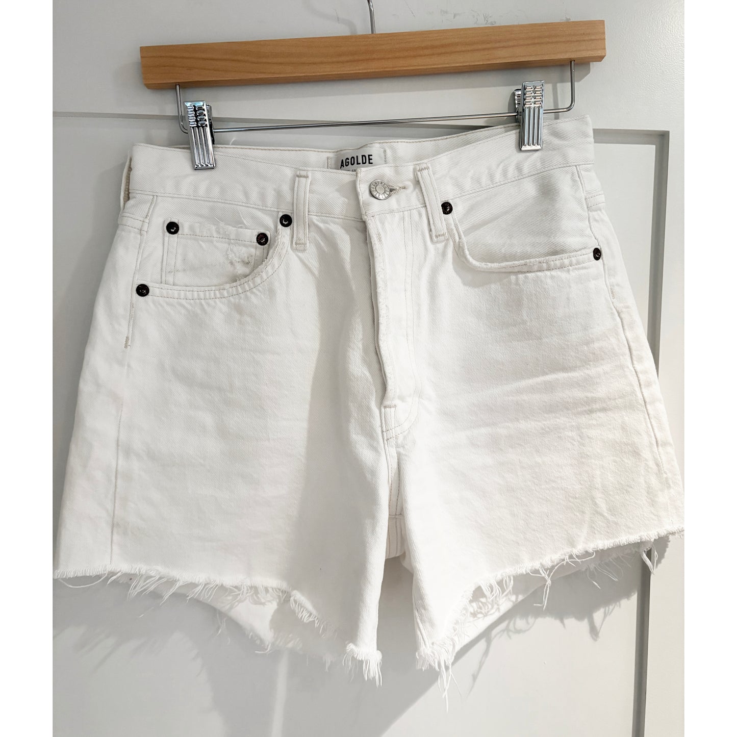 AGOLDE "Parker Long" Jean Shorts in "Pannacotta", size 25