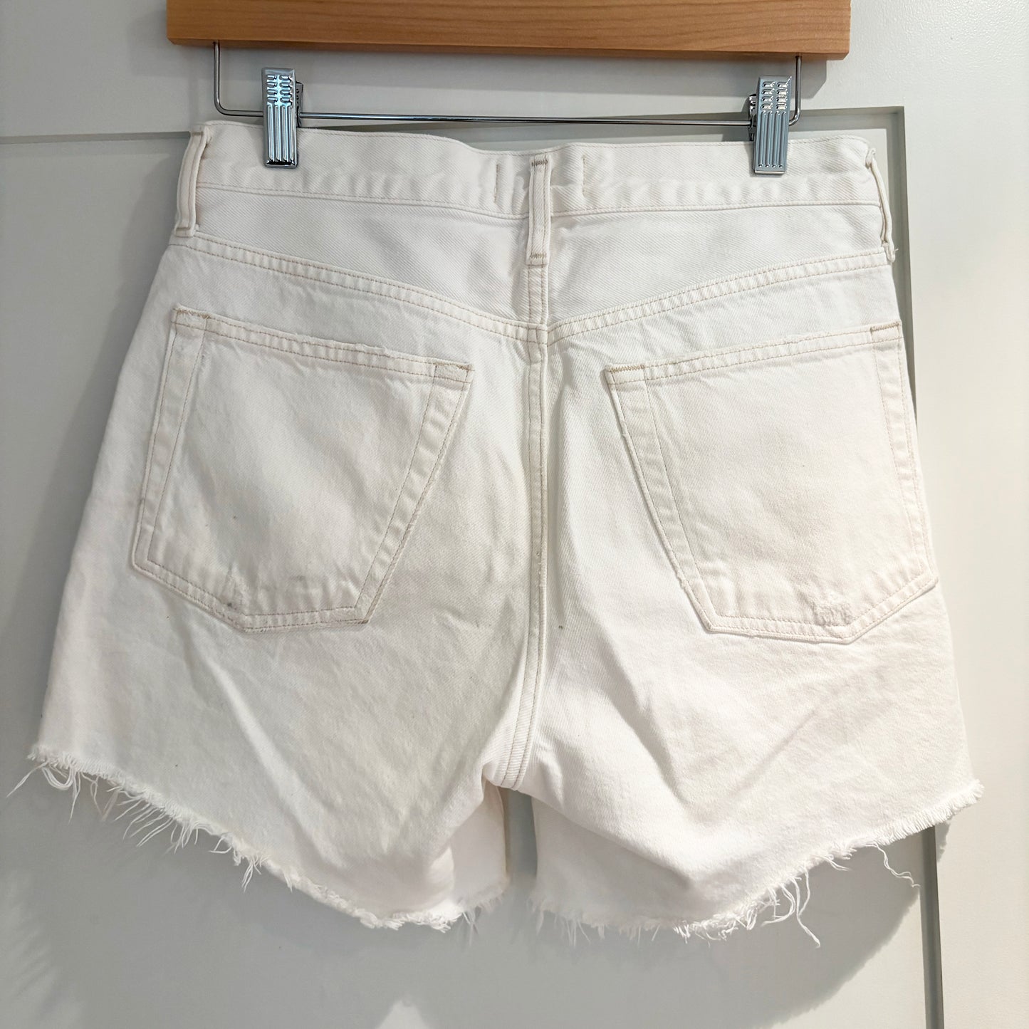 AGOLDE "Parker Long" Jean Shorts in "Pannacotta", size 25