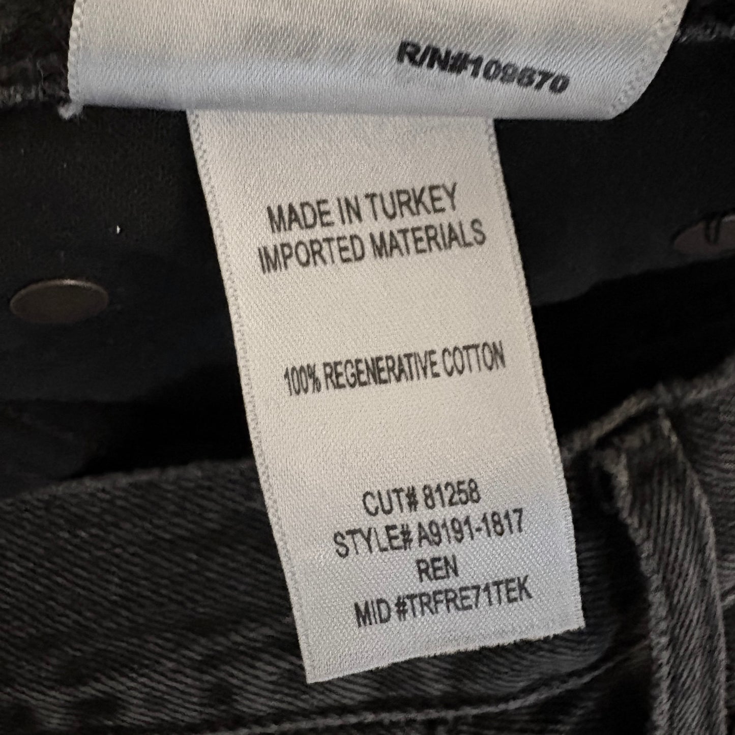 AGOLDE "Ren" Jean in "Arcane" Black, size 26
