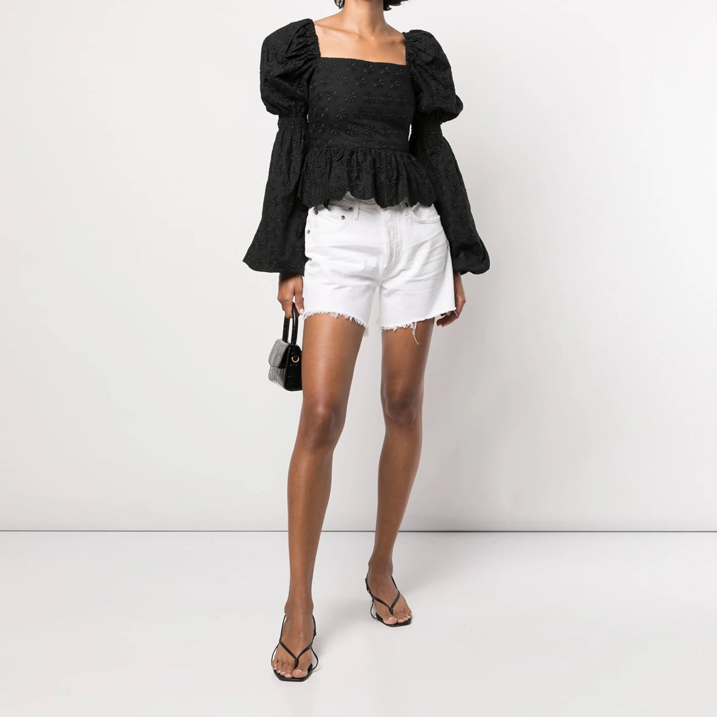 AGOLDE "Parker Long" Jean Shorts in "Pannacotta", size 25