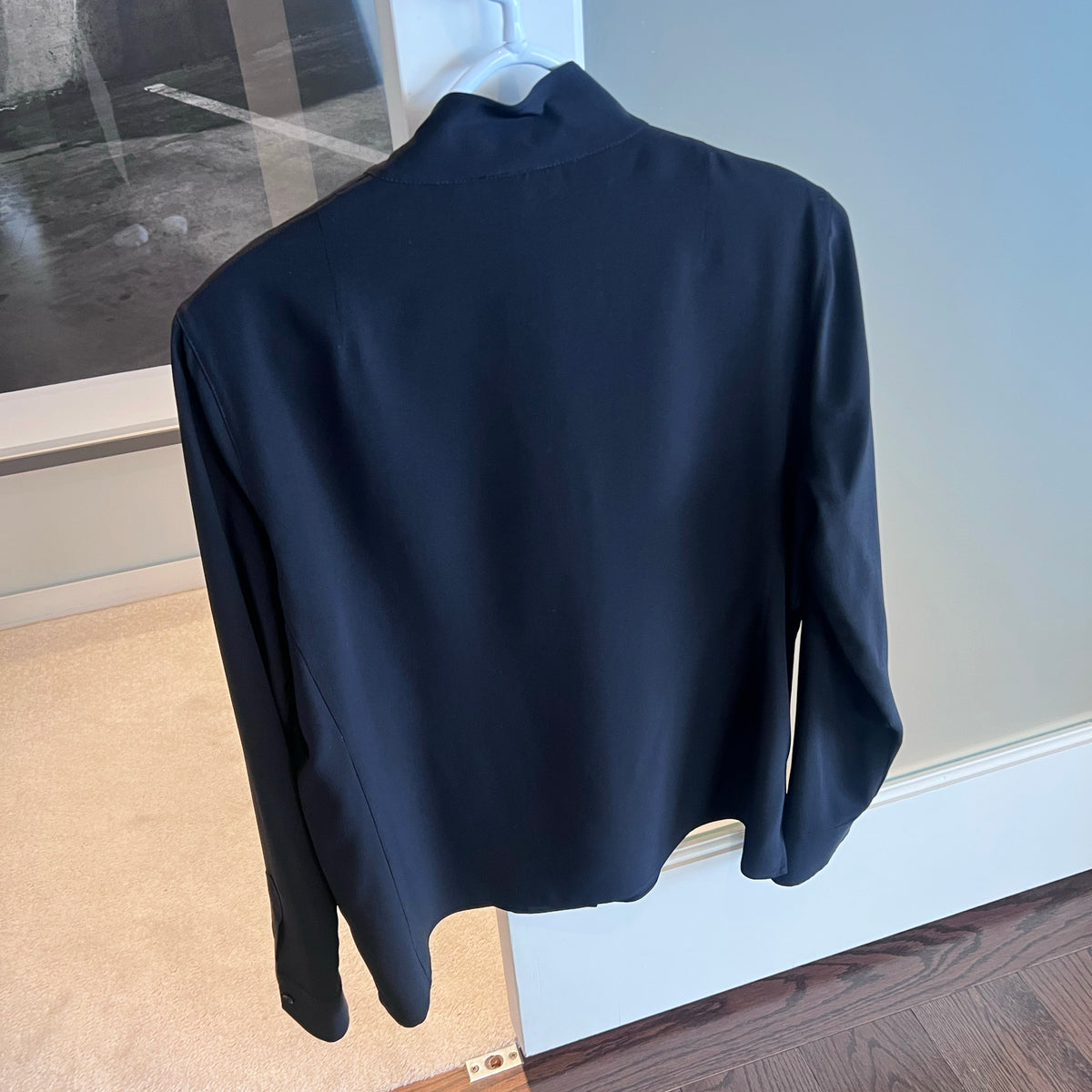 Akris Silk Long Sleeve Silk Blouse in Black, size 10 (fits like size 8)