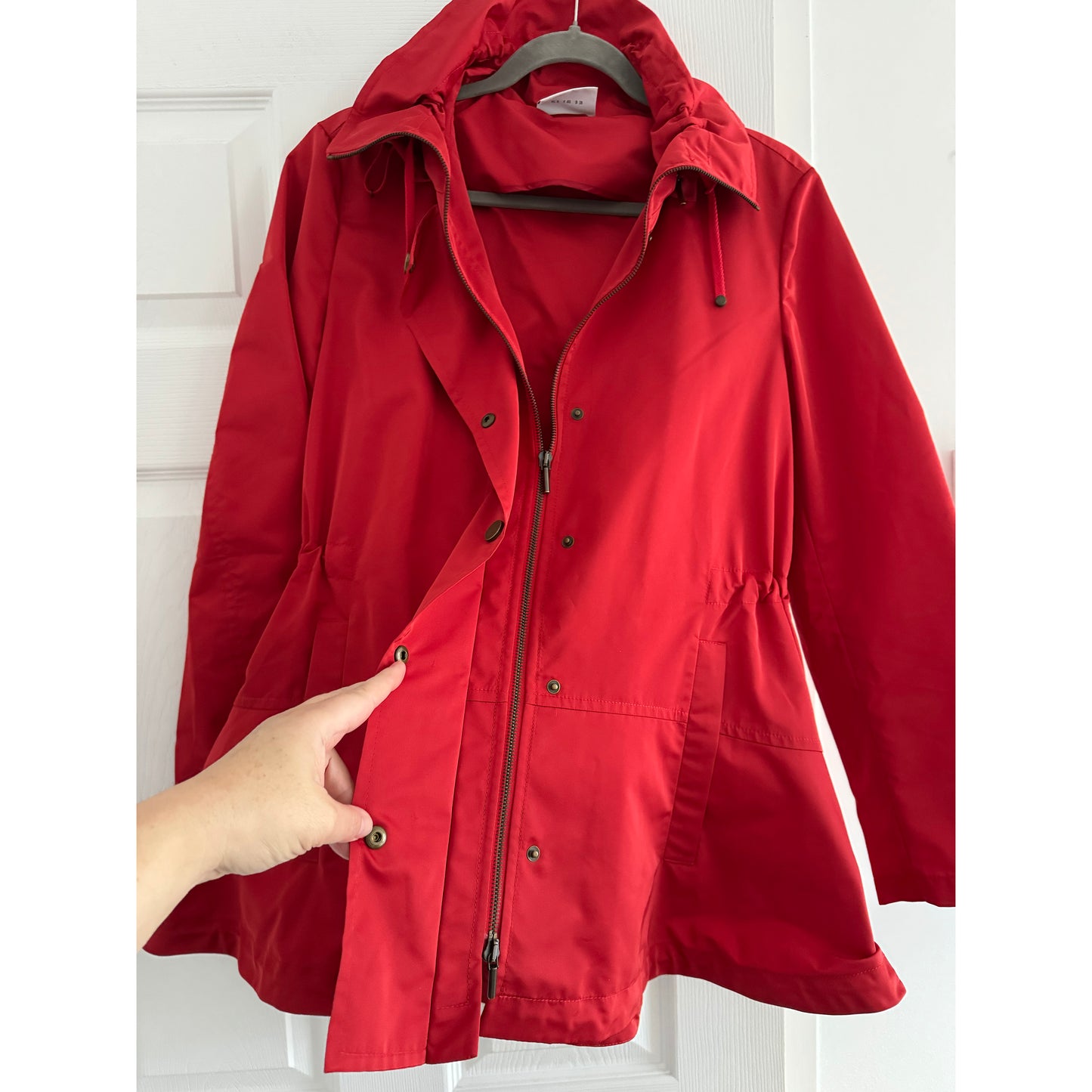 Akris Punto Red Flared Rain Jacket, size 8 (fits 6/8)
