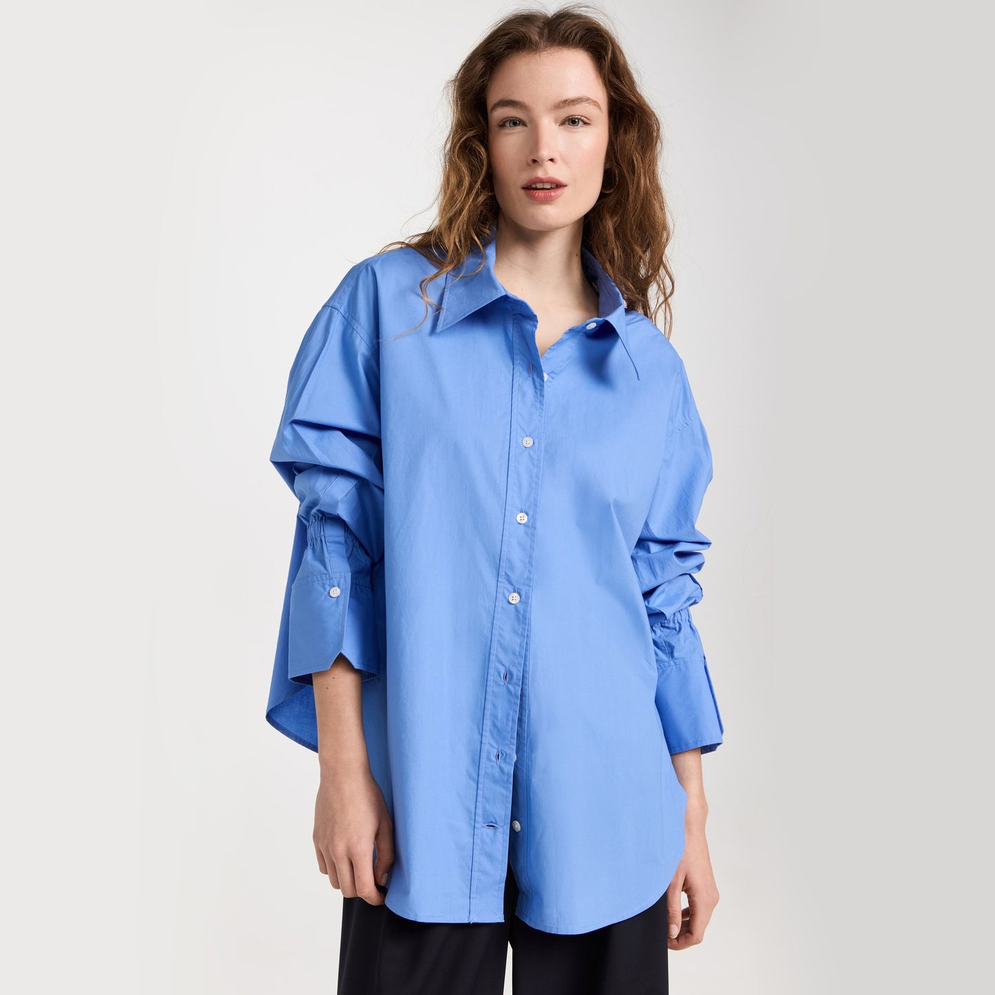 A.L.C. "Monica" Blue Poplin Shirt, size 4 (fits oversize!!)