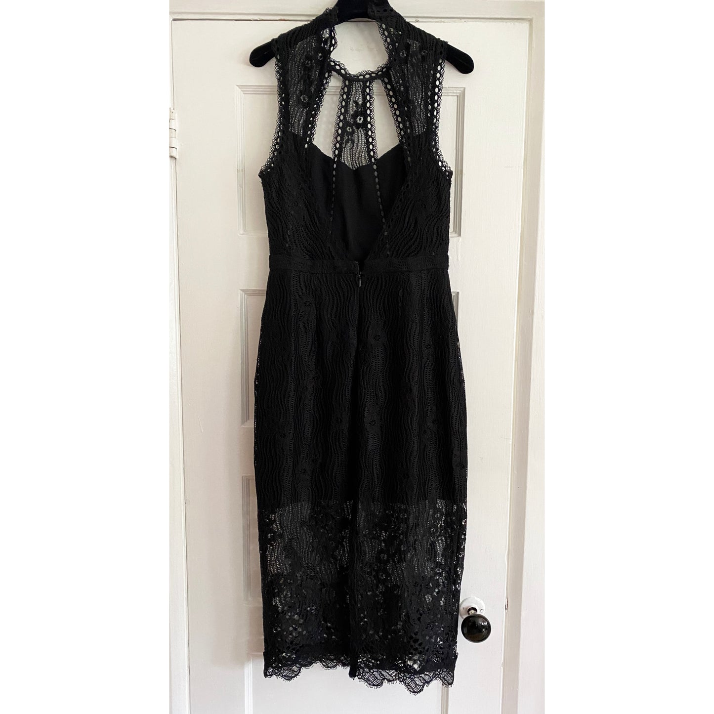 Robe en dentelle noire Alexis avec détails découpés, taille petite (convient à XS/S)