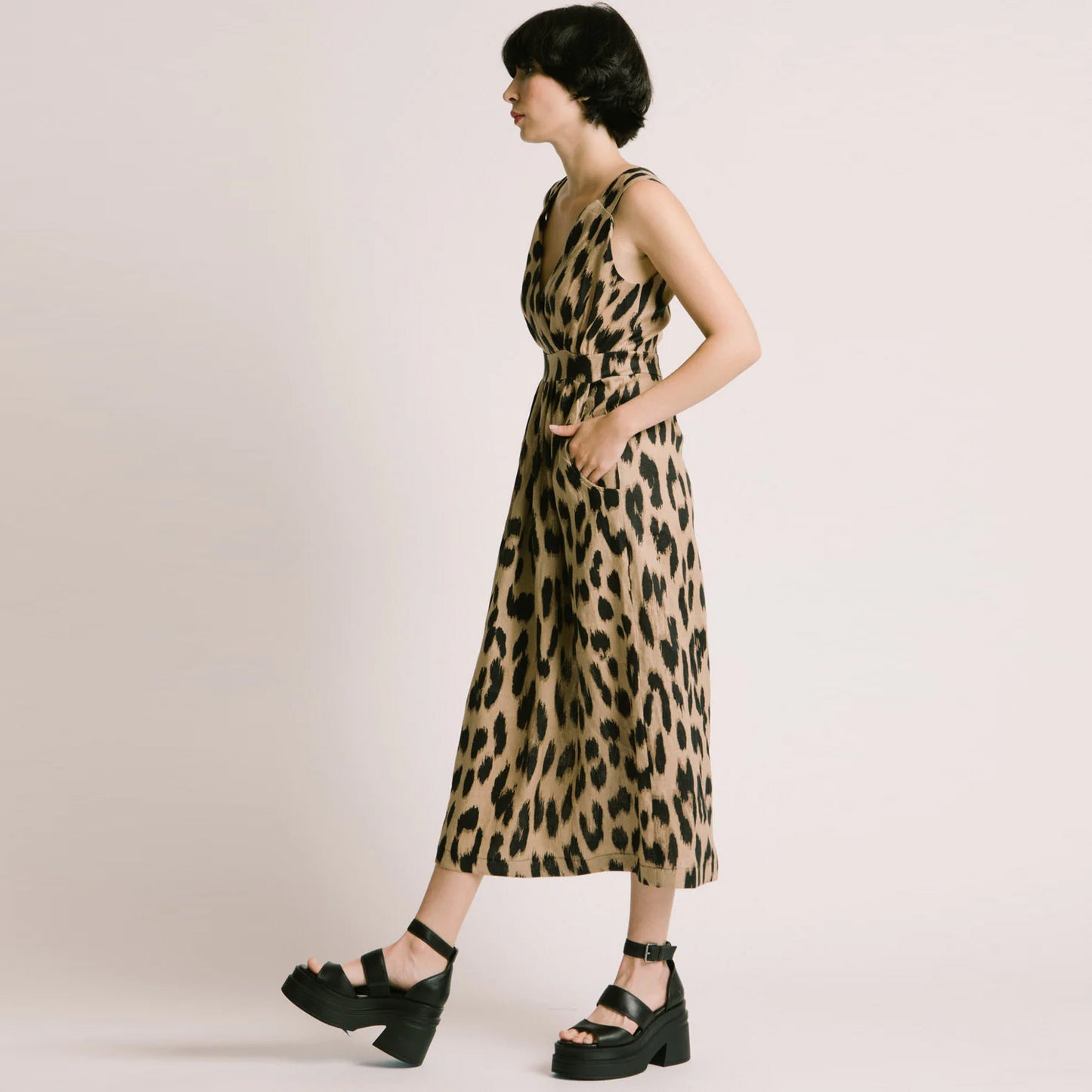 Allison Wonderland Leopard Linen Midi Dress, size 6