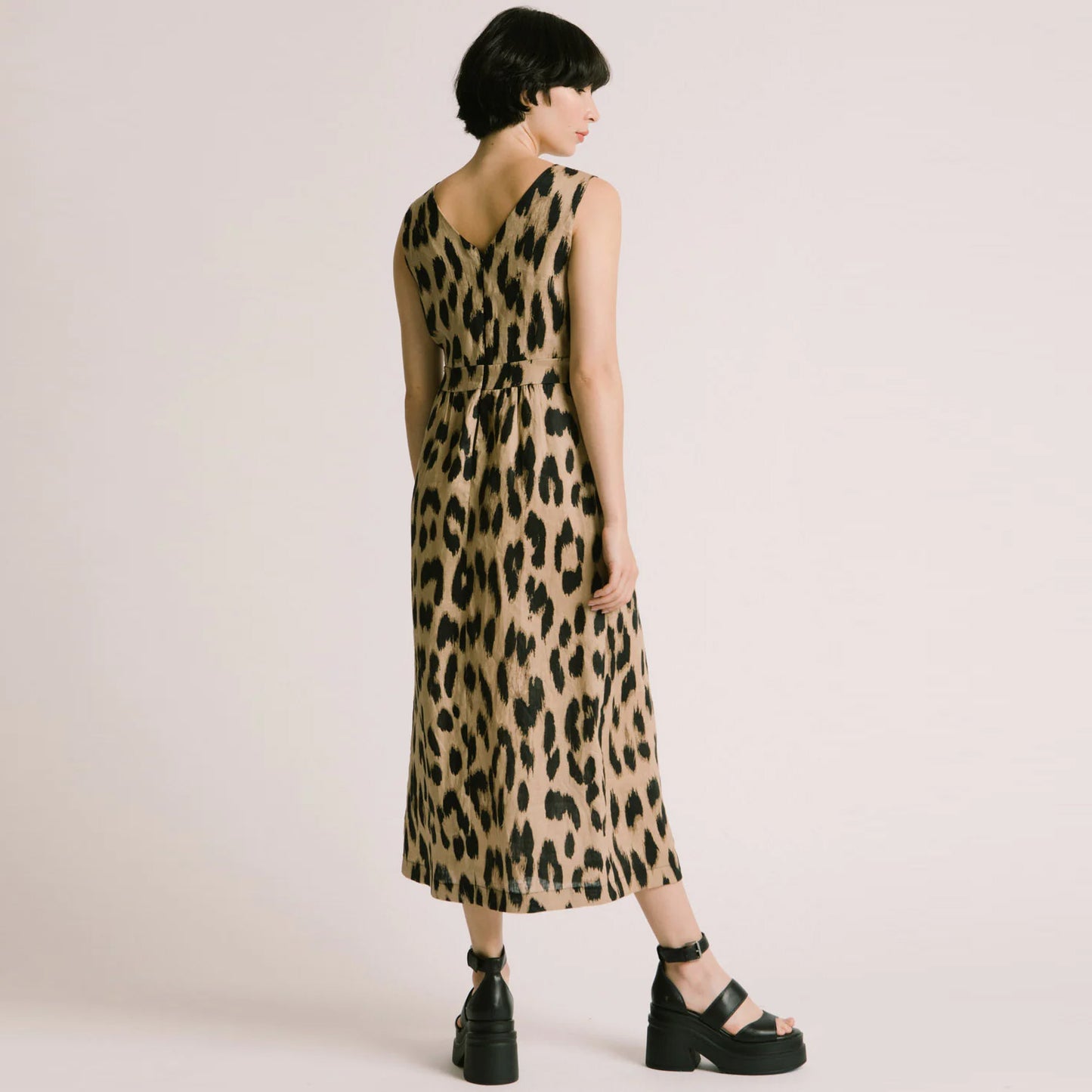 Allison Wonderland Leopard Linen Midi Dress, size 6