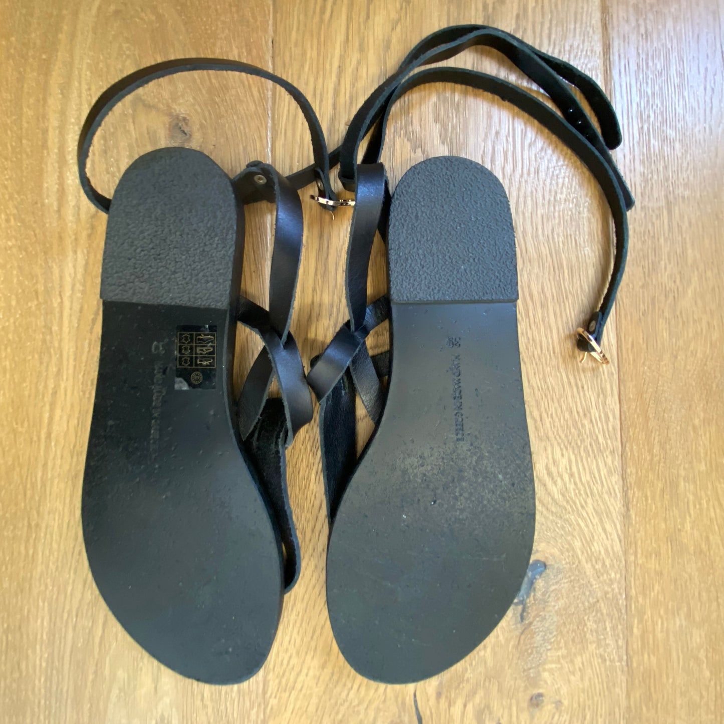 Ancient Greek "Estia" Sandals in Black, size 39