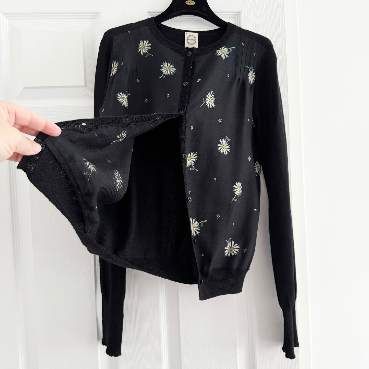 Antipast Floral Front Cardigan, size "2" (fits like a size Small)