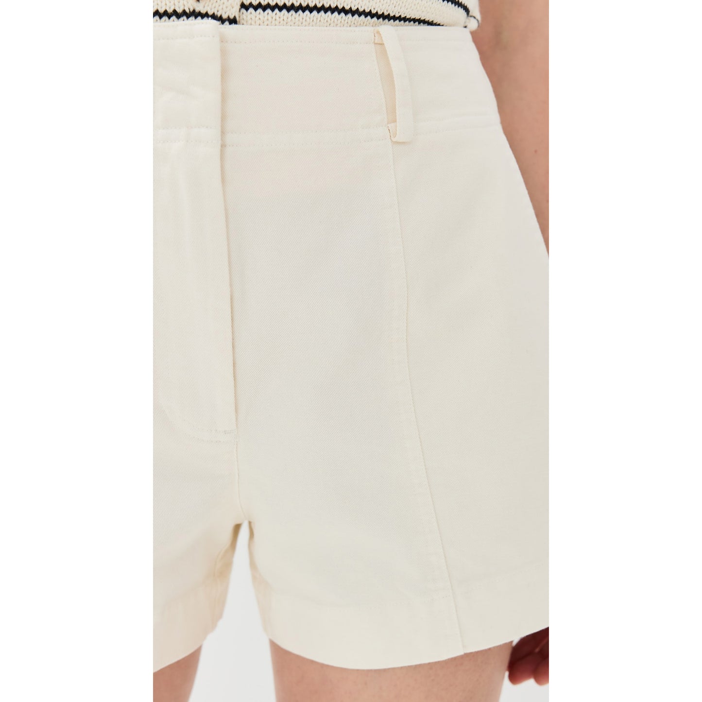 Apiece Apart "Veras" Shorts in Ivory, size 8