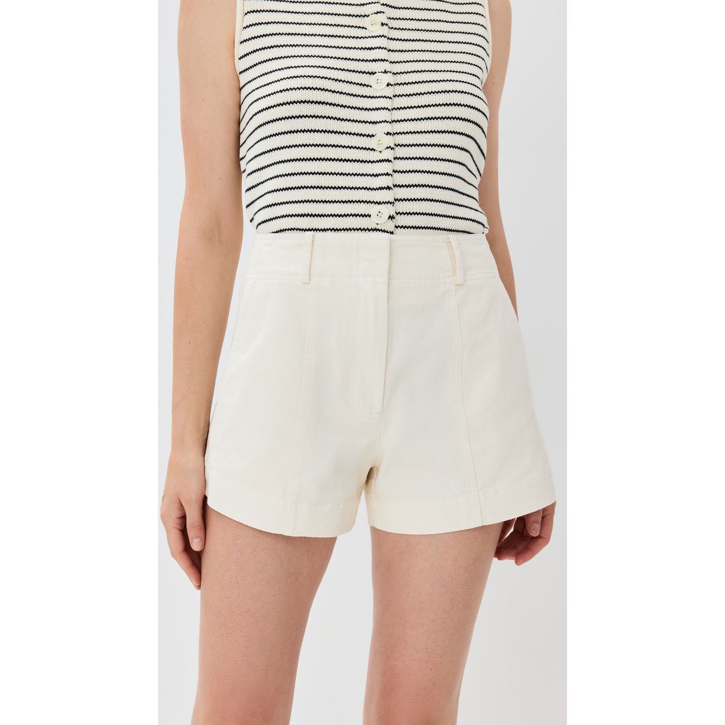 Apiece Apart "Veras" Shorts in Ivory, size 8